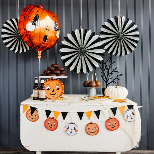 How to Host a Spooky Halloween Party for Little Monsters – Henry + Olives